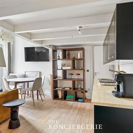 Pied A Terre Elegant En Plein Centre De