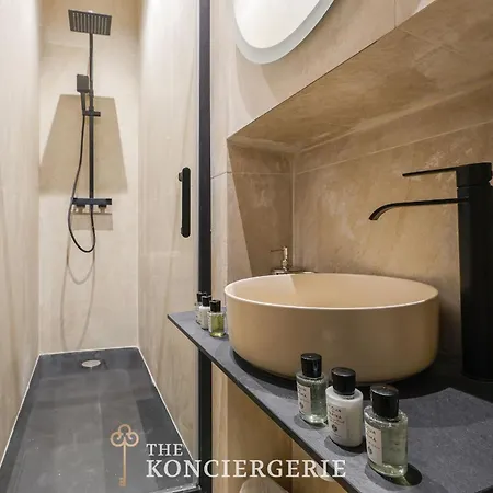 Pied A Terre Elegant En Plein Centre De Apartment *